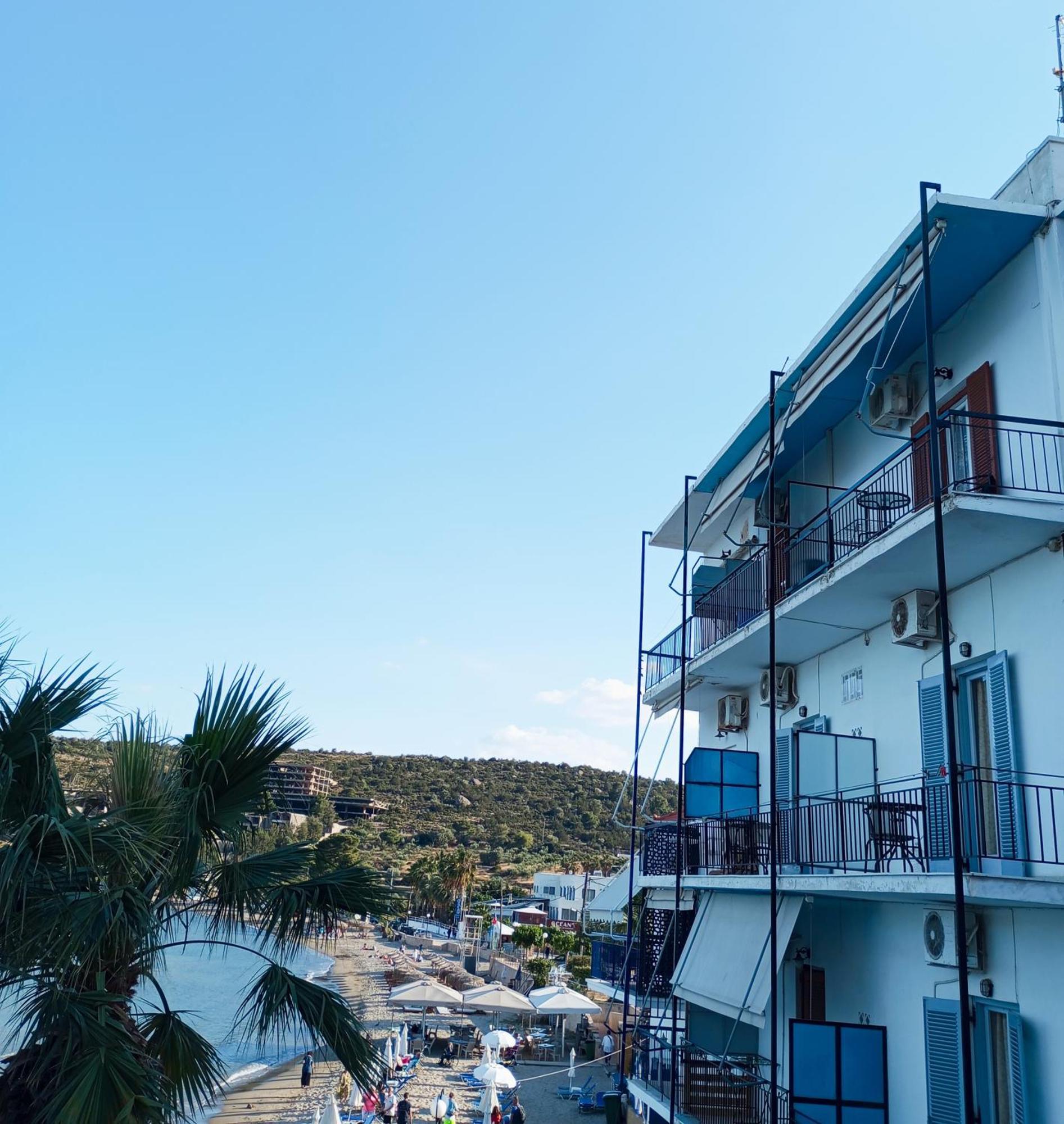 Svetlana & Michalis Oasis Hotel Agia Marina  Exterior photo